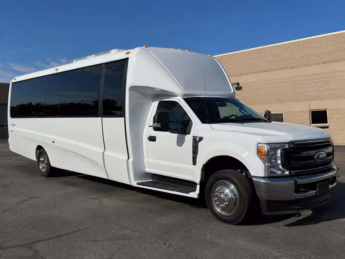 18 passenger minibus