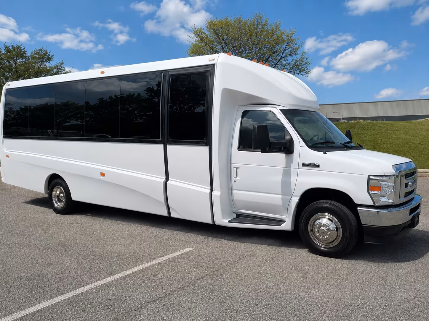 avondale minibus rentals to mortgage matchup center concerts