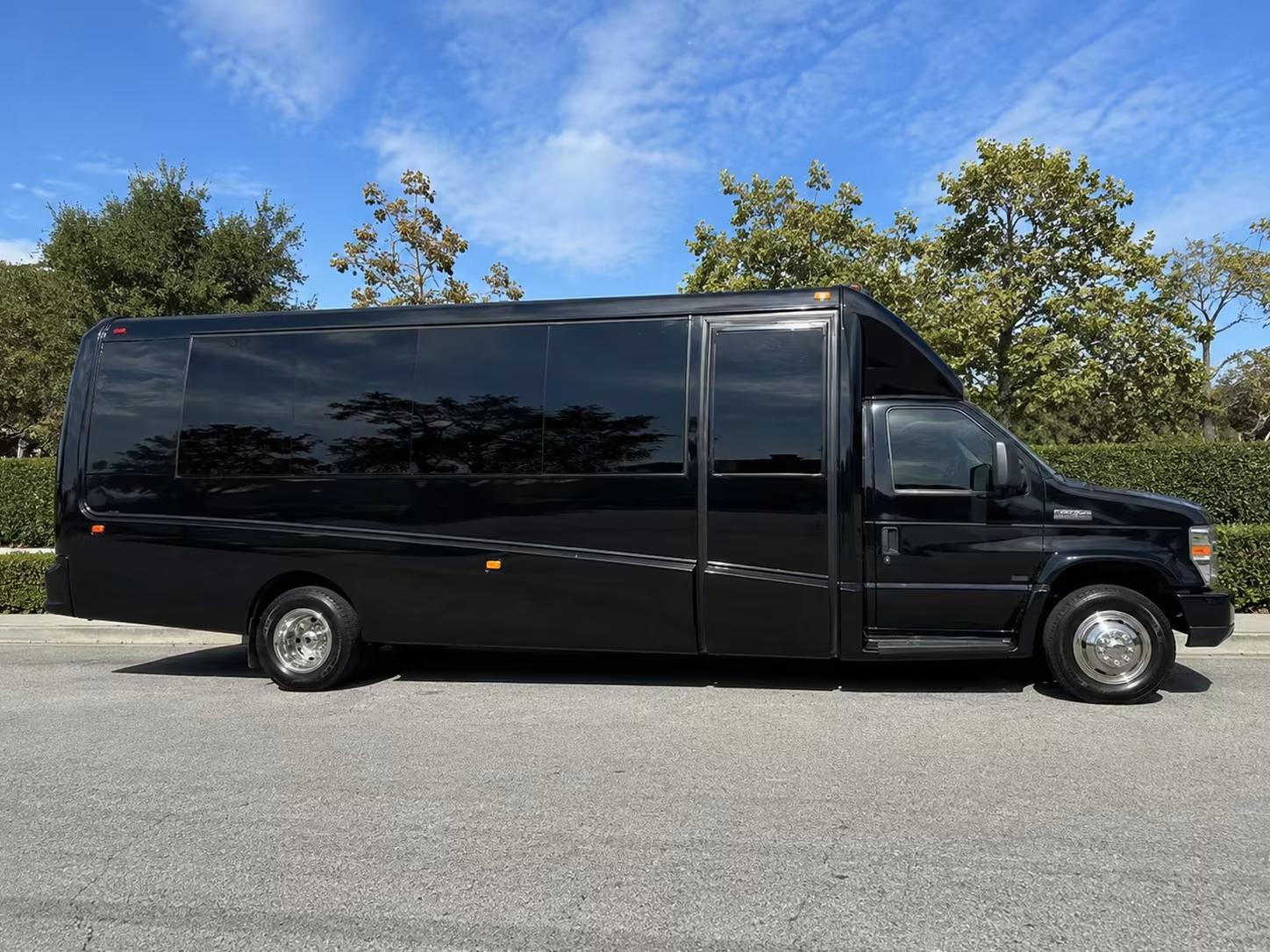 avondale rehearsal dinner and wedding weekend minibus rentals
