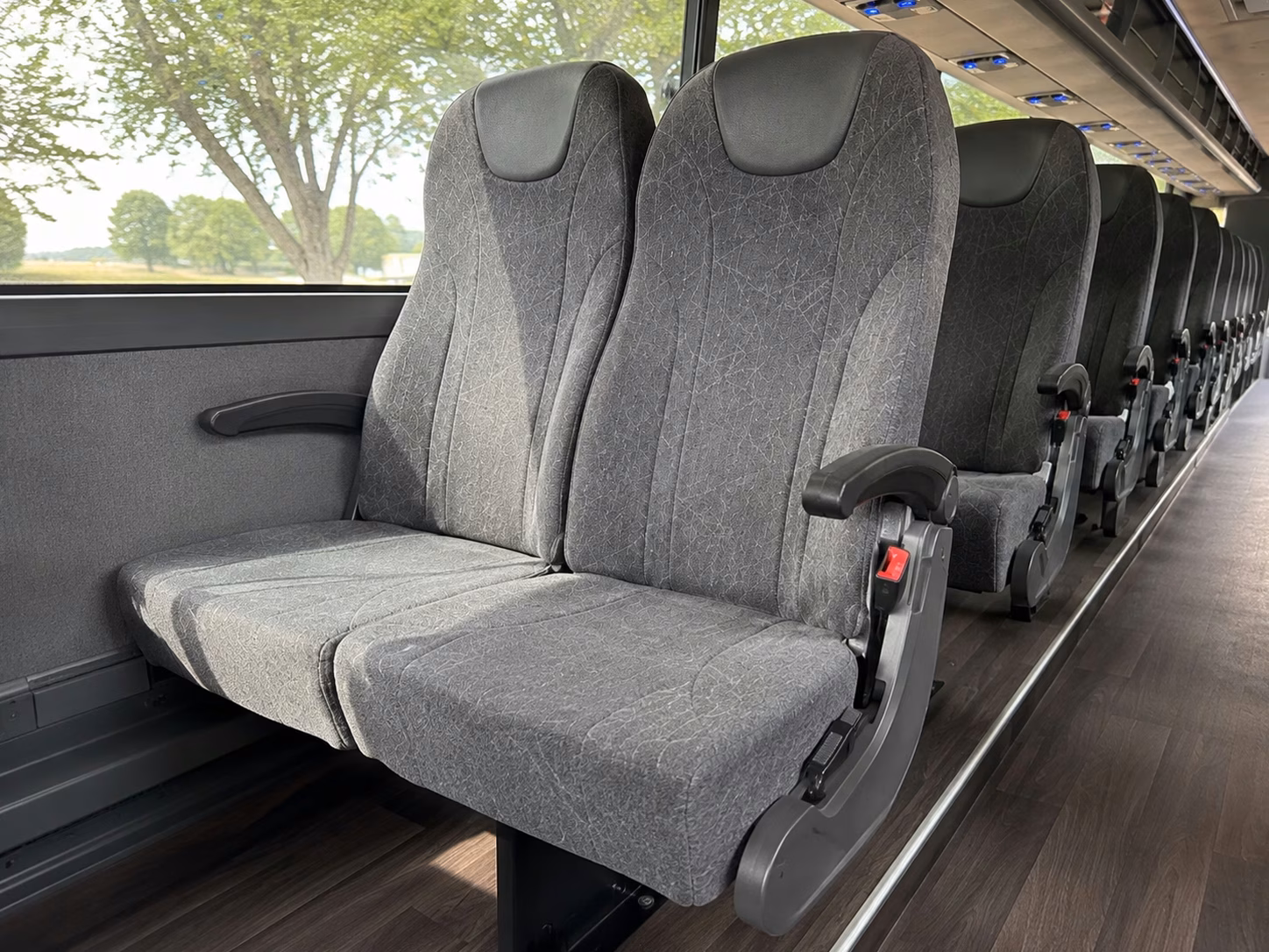 how the bus type you choose changes charter bus prices in avondale arizona