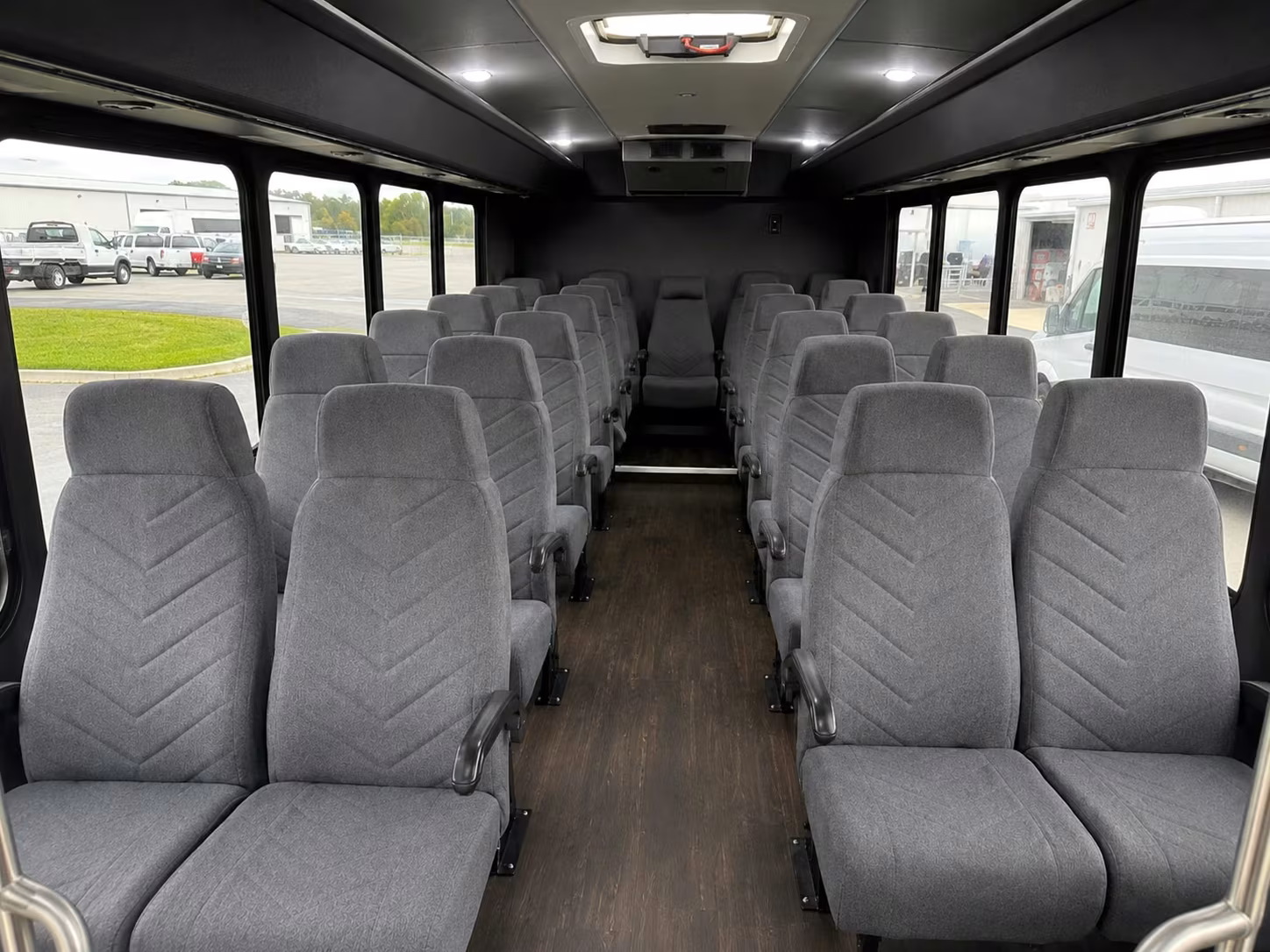 youth group and mission trip minibus rentals in avondale